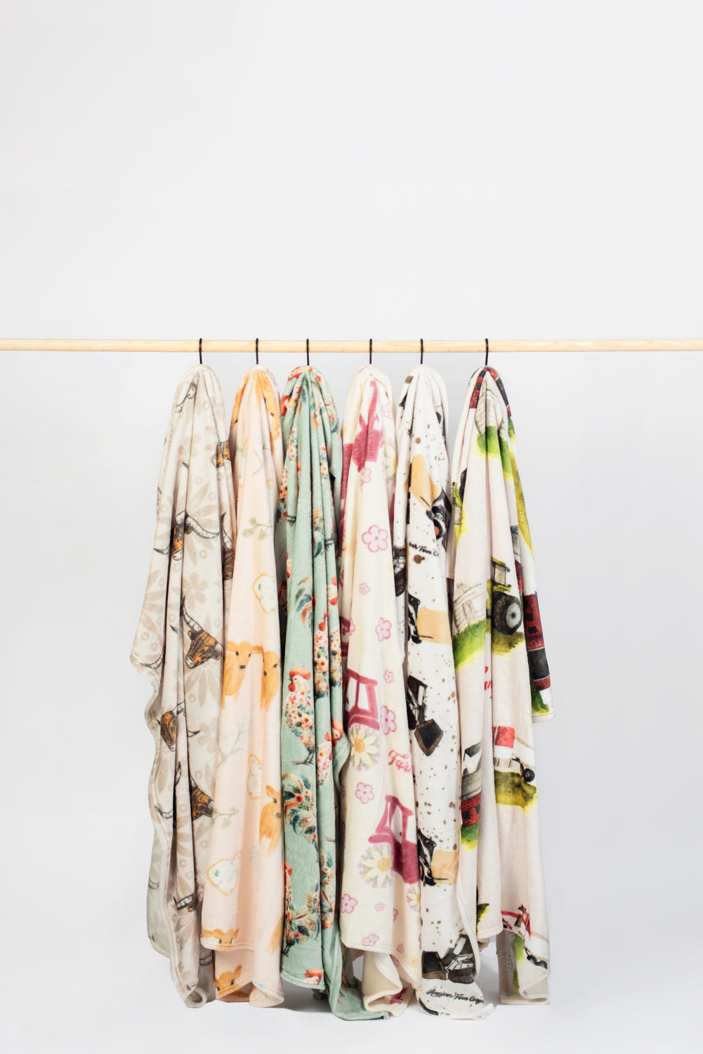 Blankets & Bedding Translation missing en.general.meta.page American Farm Company Wholesale