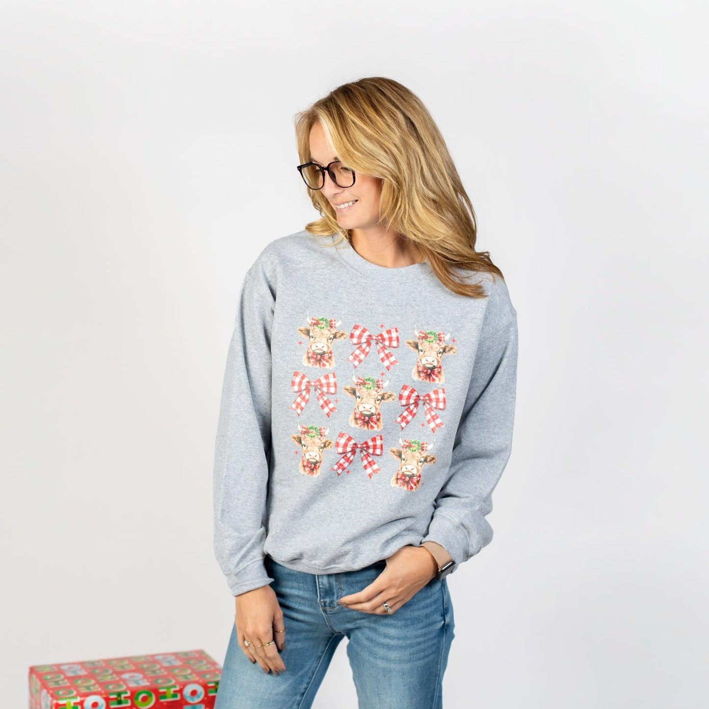 Christmas Highland Cow & Bows Graphic Crewneck