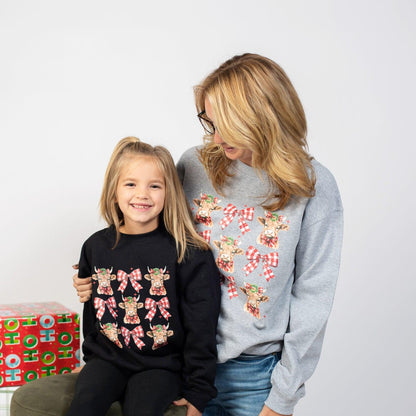 Christmas Highland Cow & Bows Graphic Crewneck